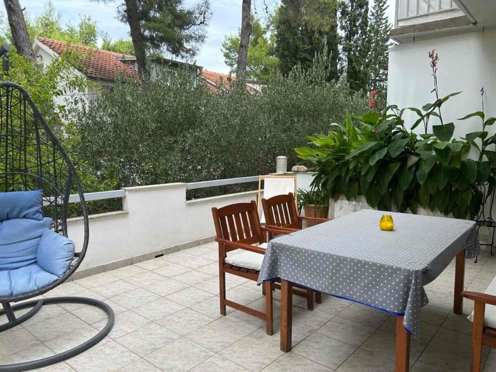 Apartments Matkov - Quite And Peaceful Location Jelsa  Exterior photo